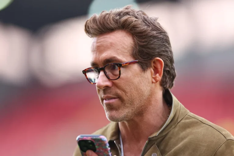 BREAKING: Ryan Reynolds ‘Crazy’ Message to Wrexham Players During Promotion Race has now Been Shared