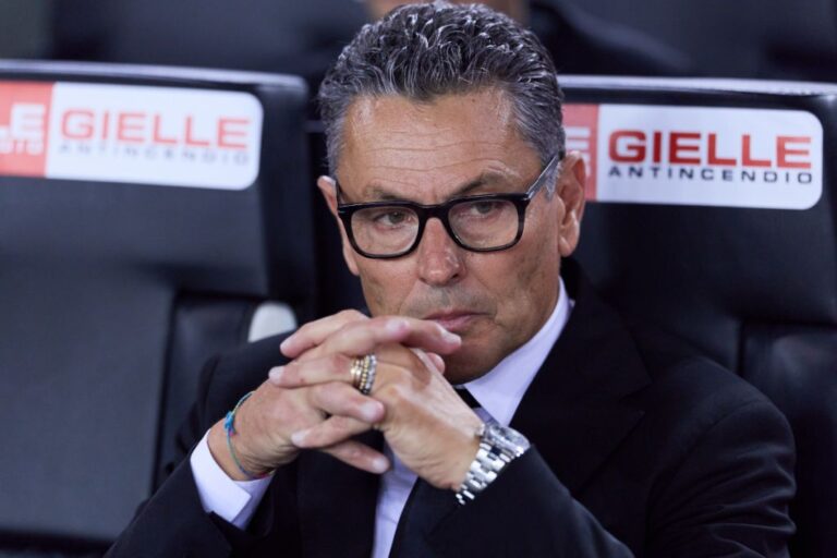 Marco-Landucci-Milan-bench-1024x683